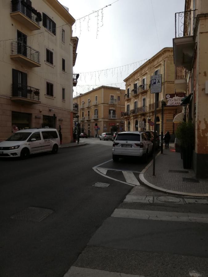 La Suite Del Centro Storico Matera Luaran gambar